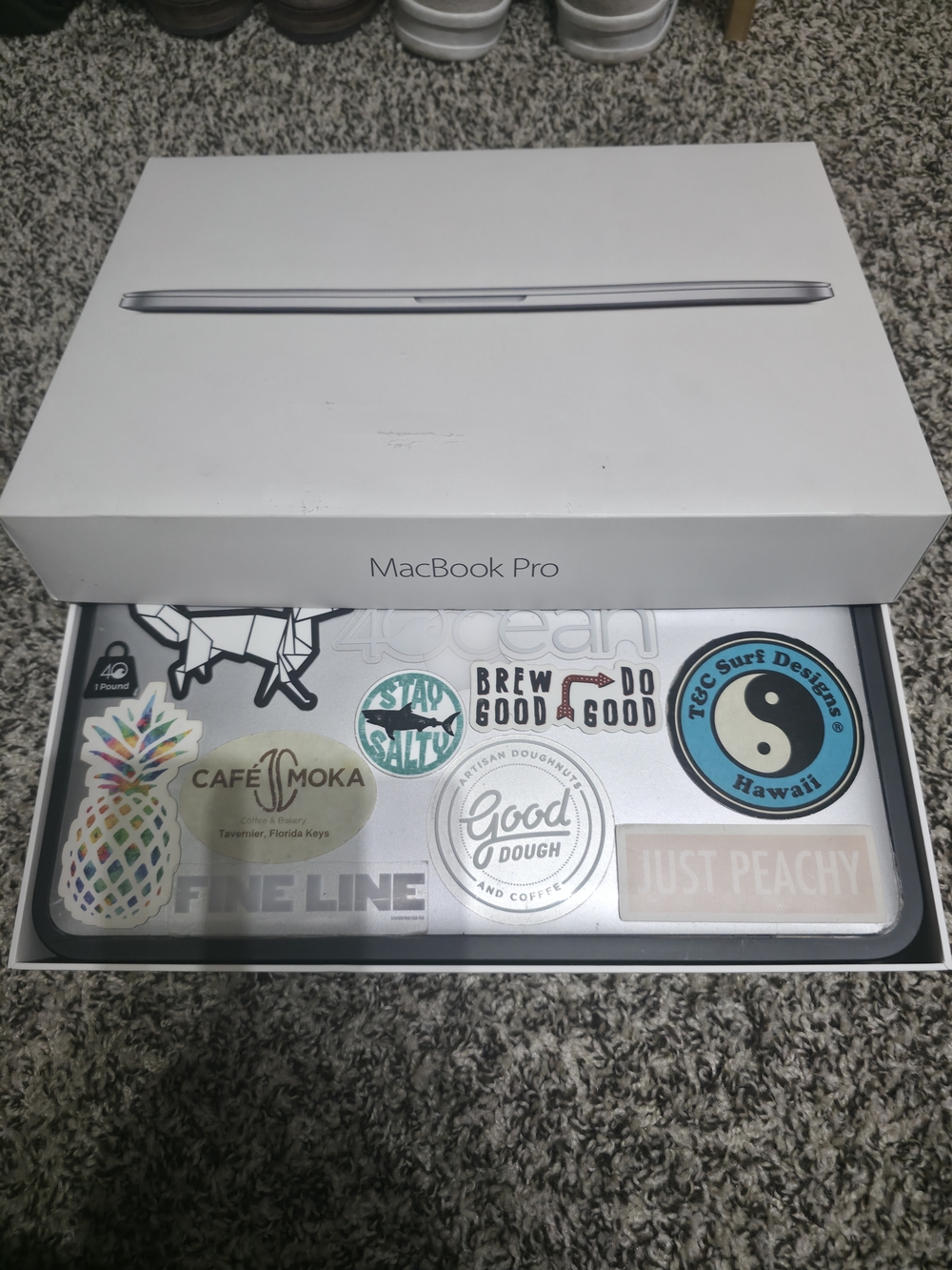 Apple MacBook Pro Laptop